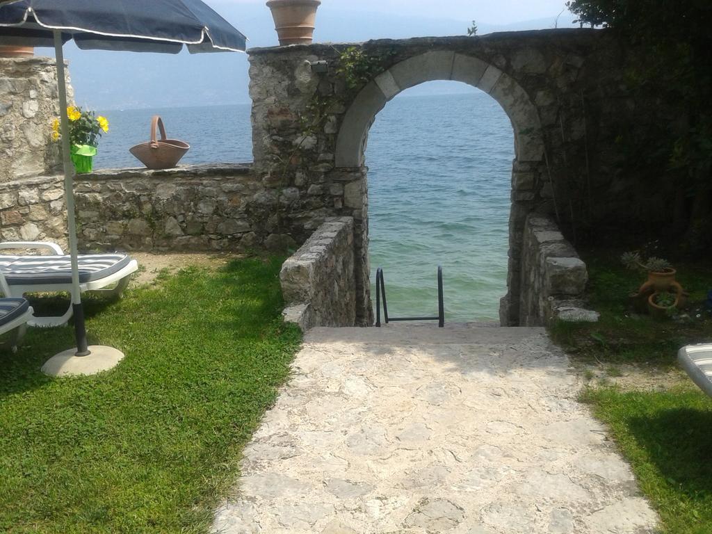 Villa Residence La Limonaia Gargnano Rum bild