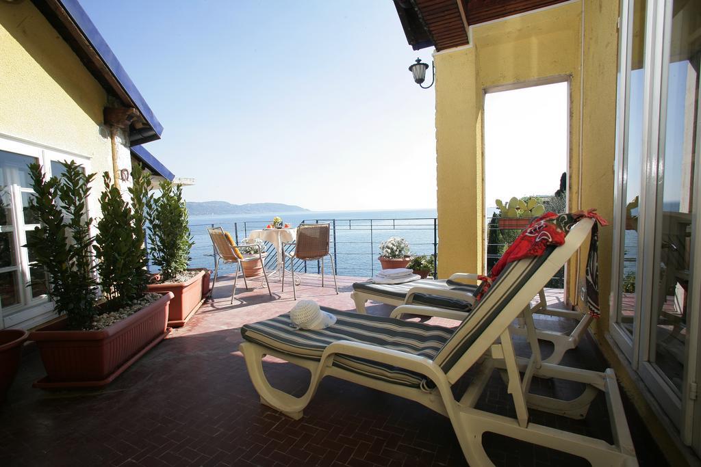 Villa Residence La Limonaia Gargnano Rum bild