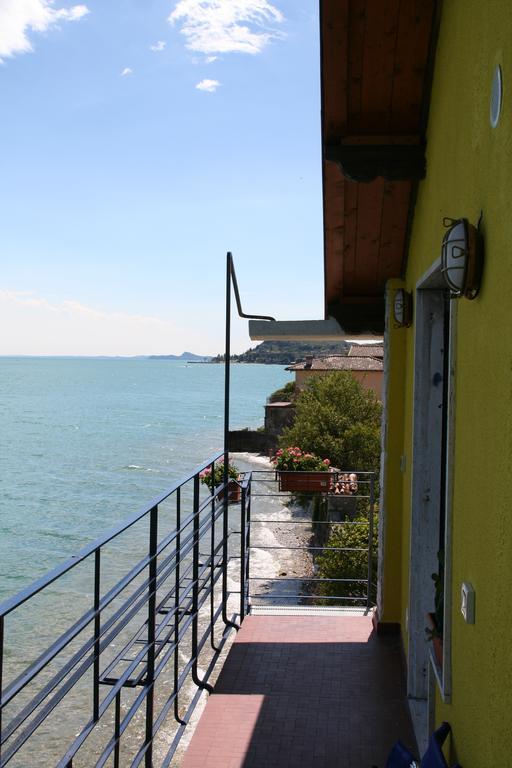 Villa Residence La Limonaia Gargnano Rum bild